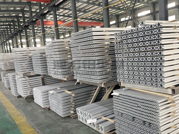 鋁型材機(jī)架門(mén)窗組裝