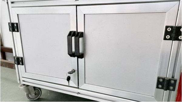 鋁型材機柜定制應該怎樣報價？